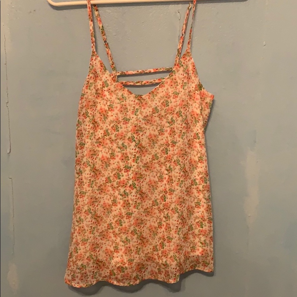 Xsmall floral top (LA hearts)
